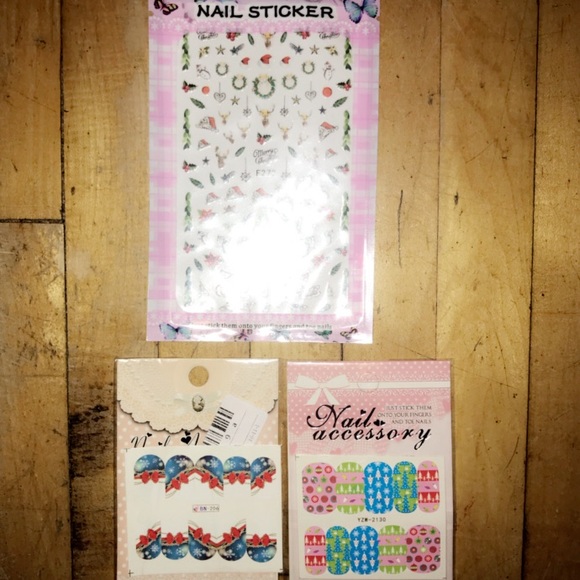 BRAND NEW CHRISTMAS NAIL BUNDLE - Picture 5 of 9